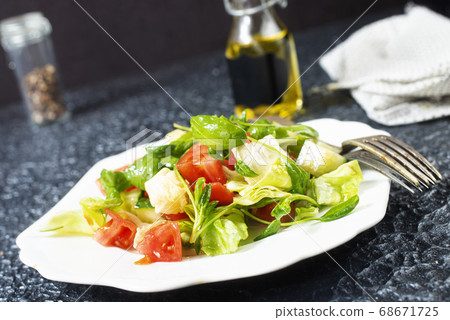 salad 68671725