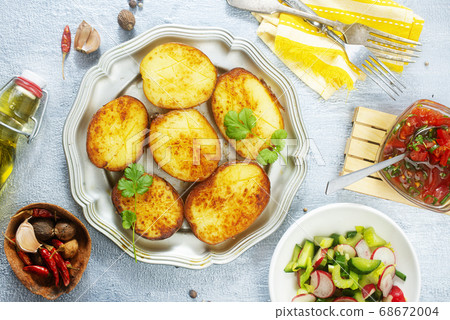 baked potato 68672004