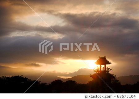 Morning at Karako Key Ruins (Taharahoncho, Isojo-gun, Nara) 68673104