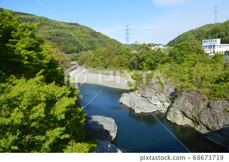 Midstream of Ara River (Shiratori Bridge / Nagatoro Town, Chichibu District, Saitama Prefecture) 68673719