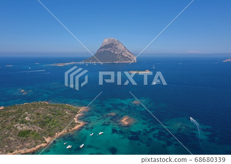 Tavolara island sardinia aerial view crystal Tavolara island sardinia aerial view crystal 68680339