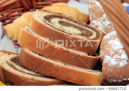 Walnut rolls Walnut rolls 68681718