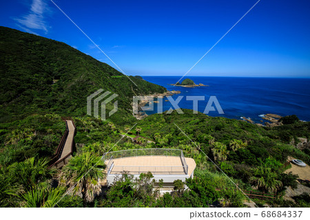 [Cape Sata, Kagoshima Prefecture] From Sata Misaki Observatory toward Cape Sata Parking Lot 68684337