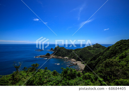 [Cape Sata, Kagoshima Prefecture] From the Sata cape parking lot to Cape Sata lighthouse and Yakushima 68684405