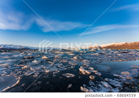 Iceland Vatna Yorktle Glacier, Jokulsallon Lake 68684559