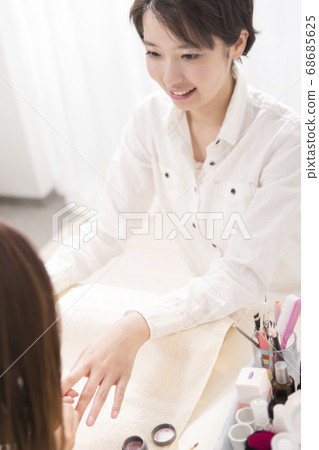 Nail salon Nail salon 68685625