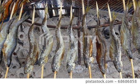 喜瑪蘇木炭燒烤爐 喜瑪蘇木炭燒烤爐 68686858