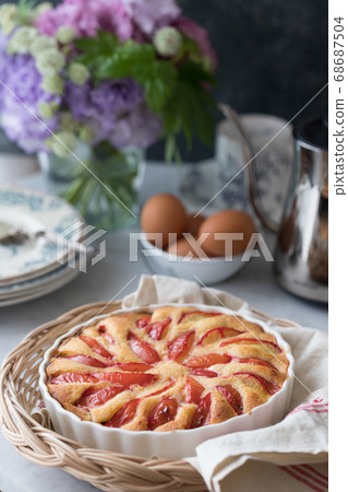 Plum cake 68687504