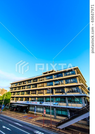 Nagasaki City Hall (Main Building) Morning Scene Historical Records [Nagasaki City] 68687971