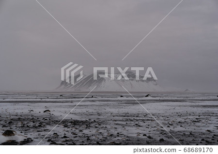 Iceland wilderness overcast Iceland wilderness overcast 68689170