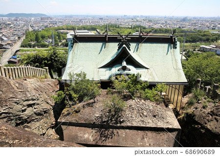 Ikuishi Shrine Ikuishi Shrine 68690689