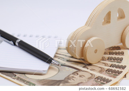 car and money 68692382