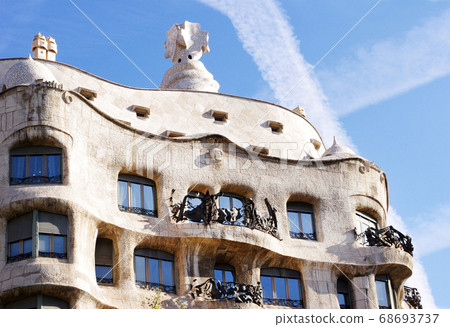 Barcelona Casa Mila Barcelona Casa Mila 68693737