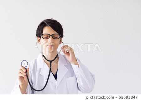 男性醫務人員檢查男性醫務人員檢查 男性醫務人員檢查男性醫務人員檢查 68693847