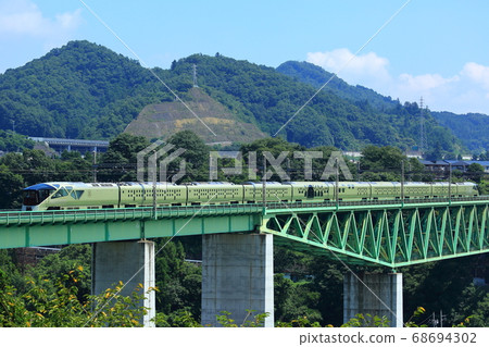 Shikishima E001 Series Toriizawa Bridge 68694302