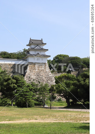 Akashi Castle Ruins Tatsumi Tower (Akashi Park, Hyogo Prefecture) 68695164