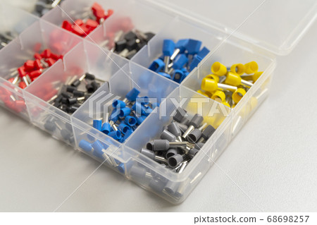 Tips of different sizes and colors for crimping Tips of different sizes and colors for crimping 68698257