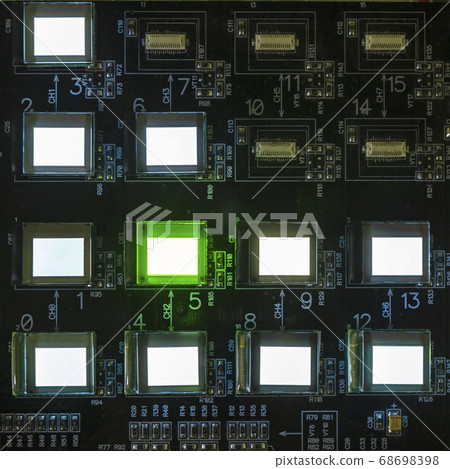 The process of checking several oled displays on 68698398