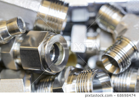 Quick connect fittings coupling for assembling 68698474