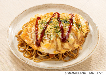 Om soba (om fried noodles). Om soba (om fried noodles). 68704725