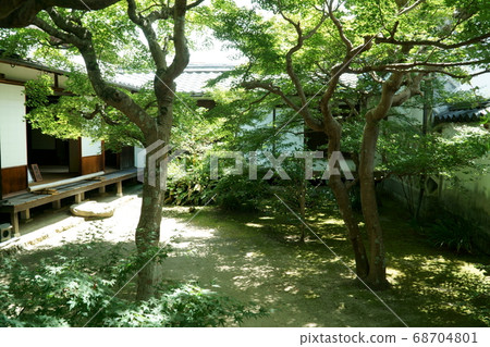 The backyard of the former Samurai residence in the Ashimori domain, Ashimori, Kita-ku, Okayama City, Okayama Prefecture 68704801