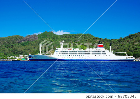 Ogasawara Islands / Ogasawara Maru anchored at Chichijima / Futami Port 68705345