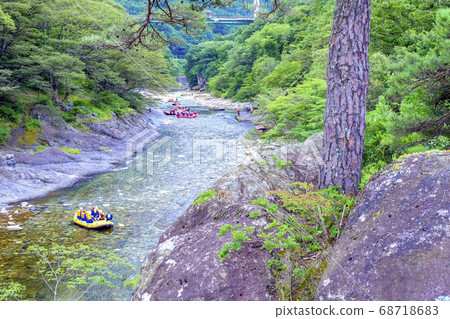 River going down Suwakyo River going down Suwakyo 68718683