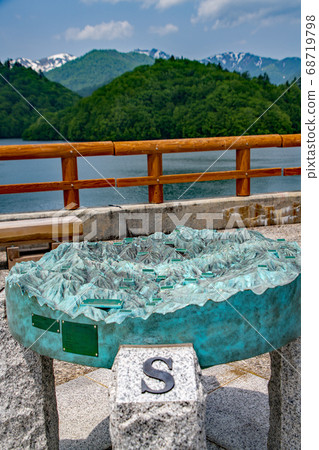 群馬縣水上市奧久之湖三輕田台八木澤水壩 群馬縣水上市奧久之湖三輕田台八木澤水壩 68719798