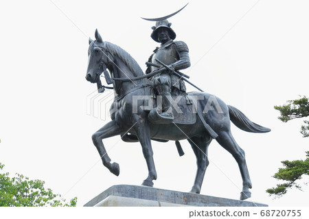 正宗馬術雕像 68720755