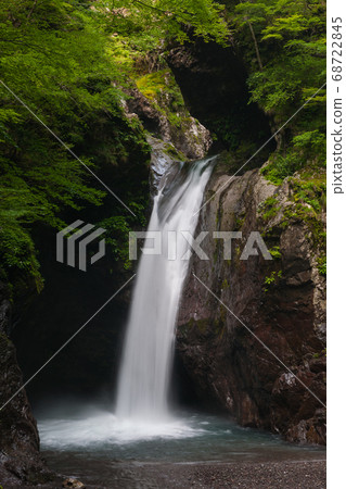 Famous waterfall! Todoroki Falls 68722845