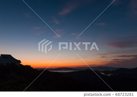 Dawn of the Naruto Strait 68723281