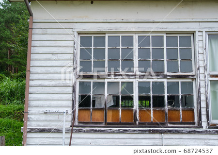 守舊派大廈 68724537