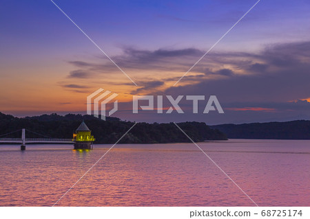 Lake Sayama Summer evening view 68725174