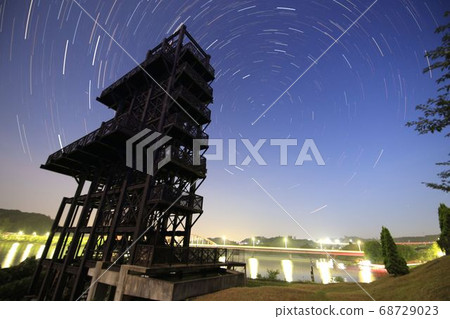 工業遺跡和北極星 工業遺跡和北極星 68729023