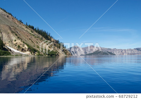 Crater Lake National Park Drive America Crater Lake National Park Drive America 68729212