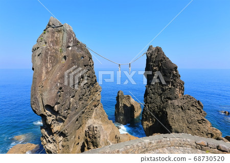 [Kochi] Meotoiwa of Cape Muroto 68730520