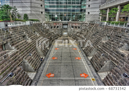 Former Yokohama Fun Dock No. 2 Dock (Dockyard Garden) Former Yokohama Fun Dock No. 2 Dock (Dockyard Garden) 68731542