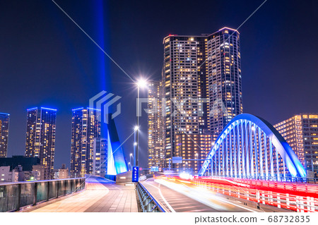 《東京》築地大橋和塔樓夜景・中央區灣區 《東京》築地大橋和塔樓夜景・中央區灣區 68732835