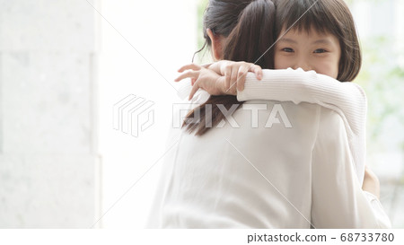Parent-child image hug 68733780