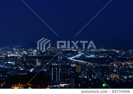 鈴鹿谷公園的夜景(廣島縣廣島市) 鈴鹿谷公園的夜景(廣島縣廣島市) 68734006