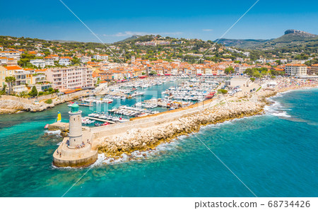 Panoramic view of the fishing village of Cassis near Marseille, Provence, South France, Europe, Mediterranean sea Panoramic view of the fishing village of Cassis near Marseille, Provence, South France, Europe, Mediterranean sea 68734426