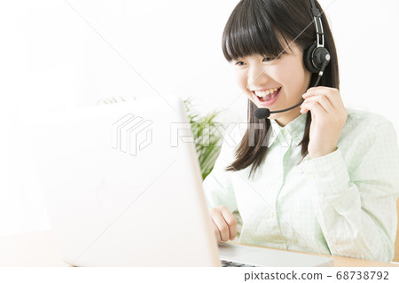 有視頻聊天的女孩 68738792