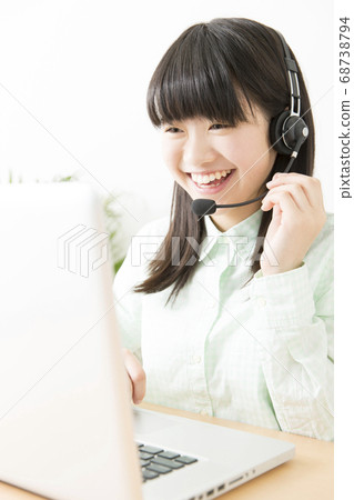 有視頻聊天的女孩 68738794