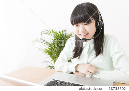 有視頻聊天的女孩 68738802