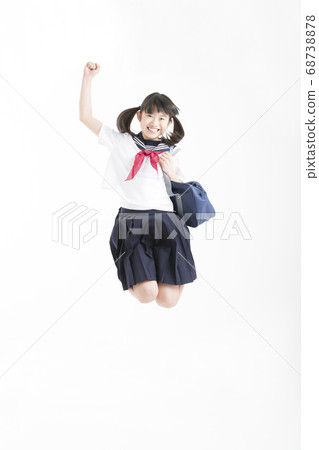 Jump junior high school student to jump 68738878
