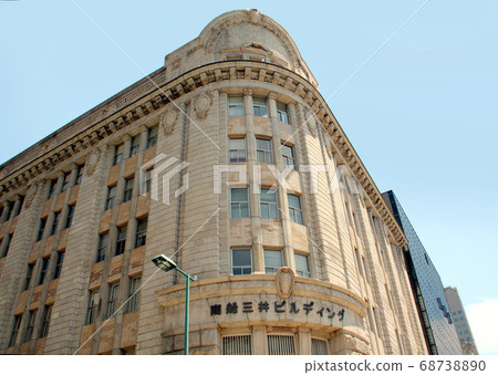 Retro building on Kobe Kaigan Dori 68738890