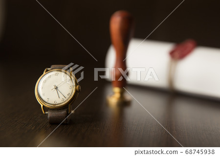 Last Will legal document and pen, clocks 68745938