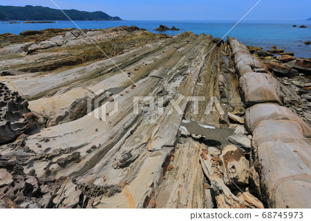 [Kochi Prefecture] Tatsukushi Coast (Ashizuri) under sunny weather 68745973