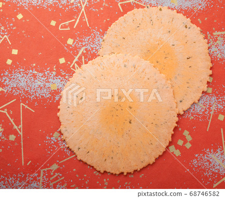 Shrimp rice cracker 68746582