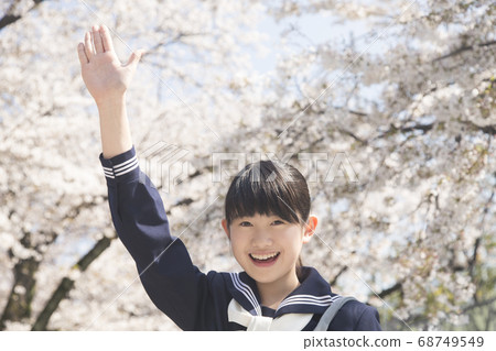 女子初中生揮手 女子初中生揮手 68749549